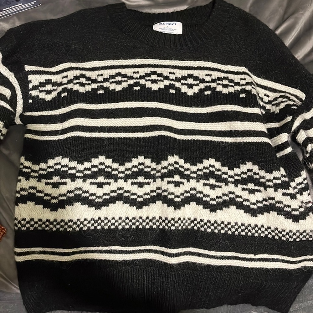 Old Navy wool sweater small